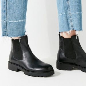 Urban Outfitters Vagabond Kenova Chelsea Boot